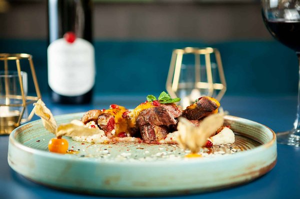 Où déguster les plats locaux dans les villages de la Provence, France ?